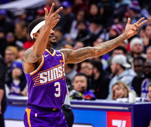 76人完胜天津队，布克惊艳四座