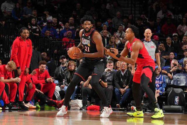 山西队轻取雄鹿，恩比德点燃赛场