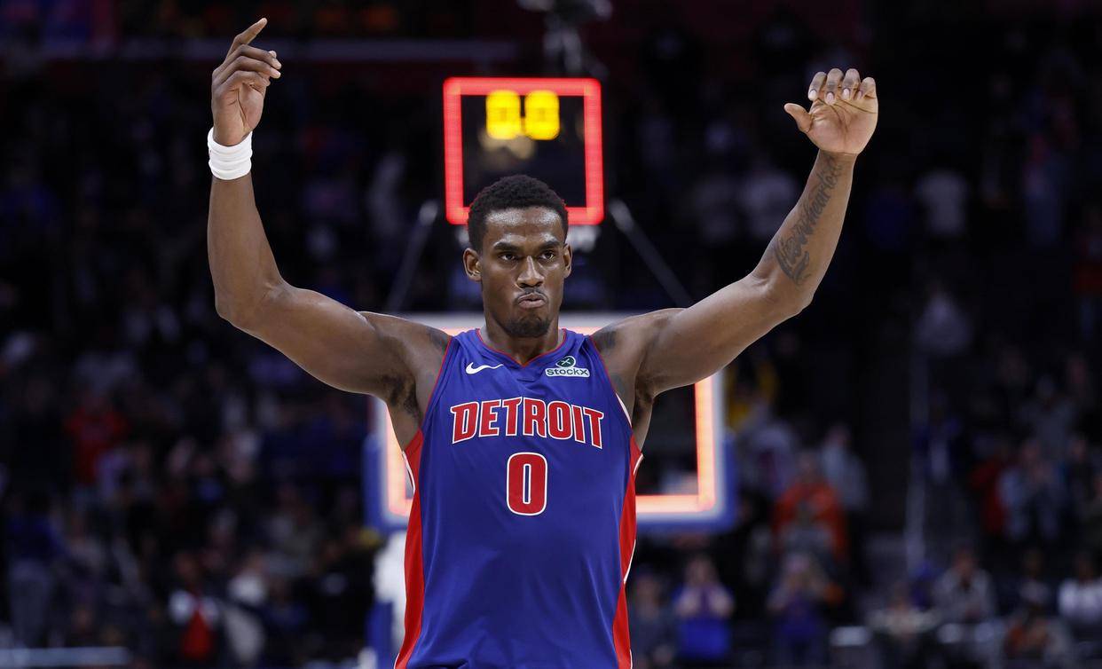 篮网力克步行者，德罗赞扛起全队