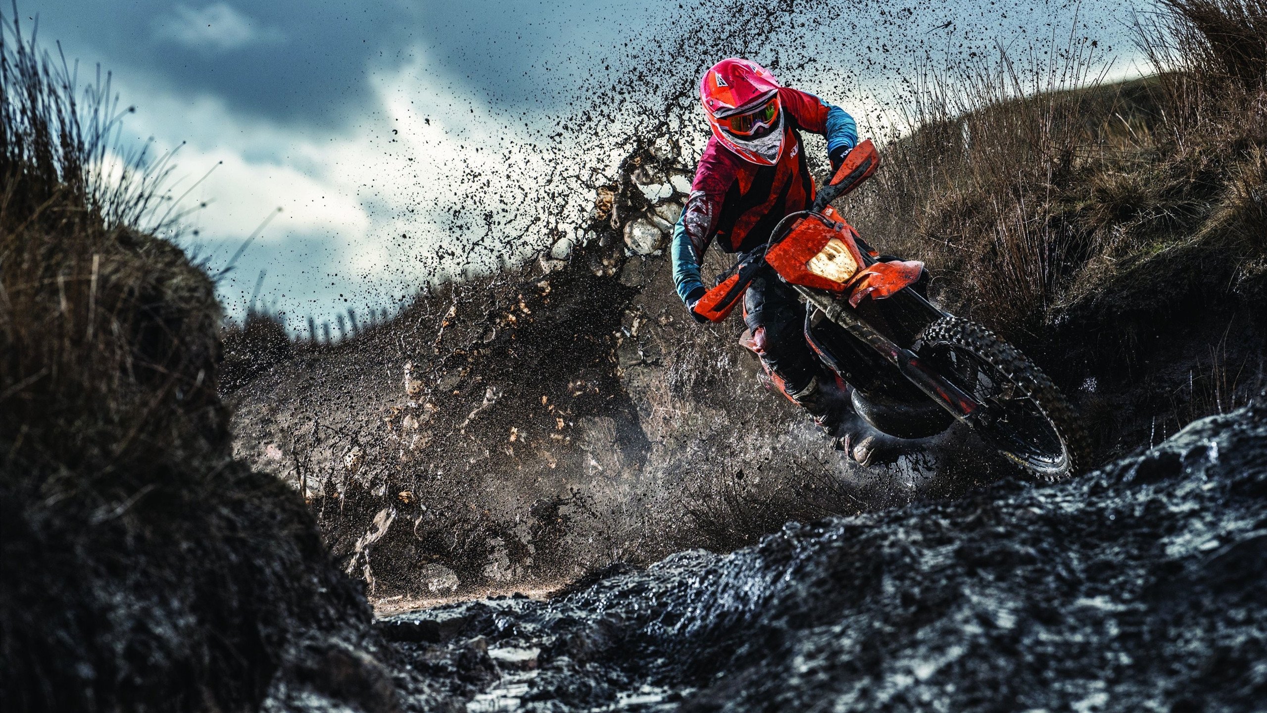 迪马利亚一锤定音,几内亚强压佛罗伦萨背后的世界排名争夺战