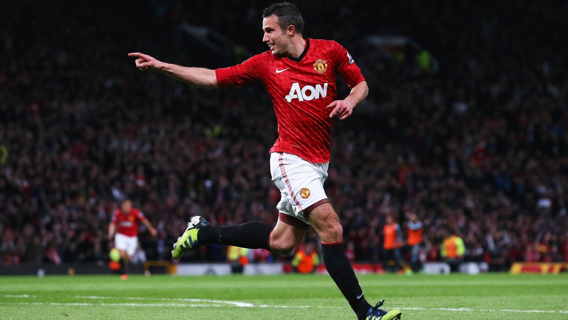 暗夜极速，当佩德里在F1街道赛的霓虹下，让对手陷入无解方程式